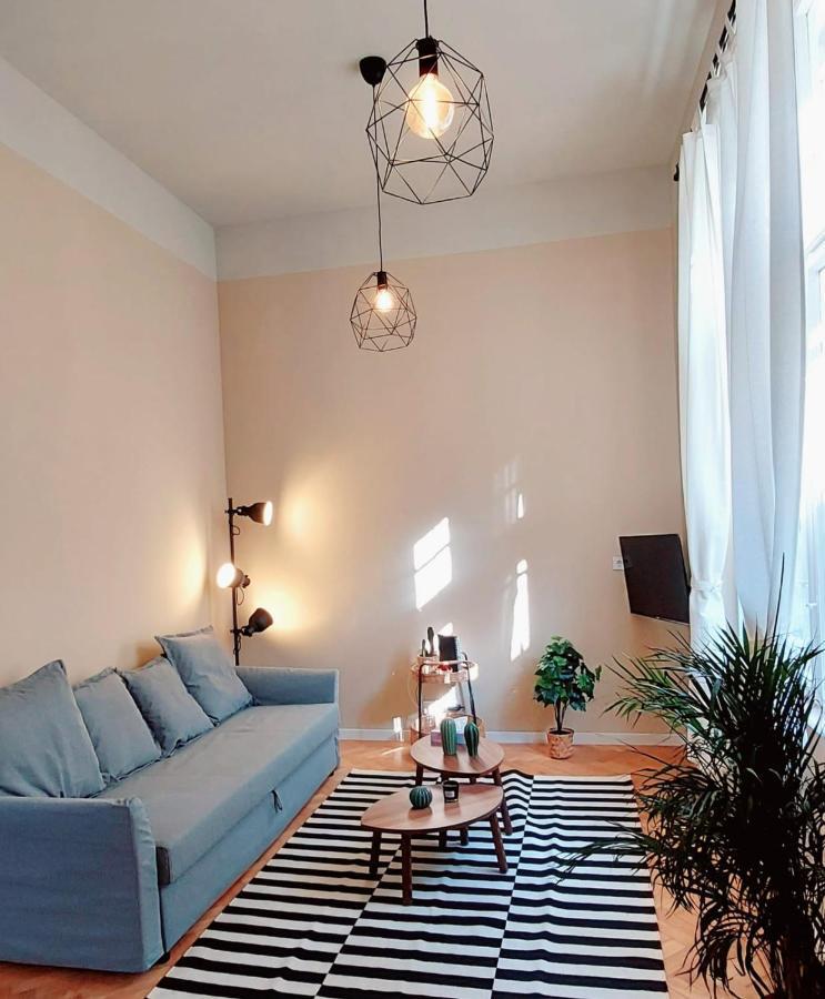 A+ Budapest Downtown Apartments Akacfa Ngoại thất bức ảnh
