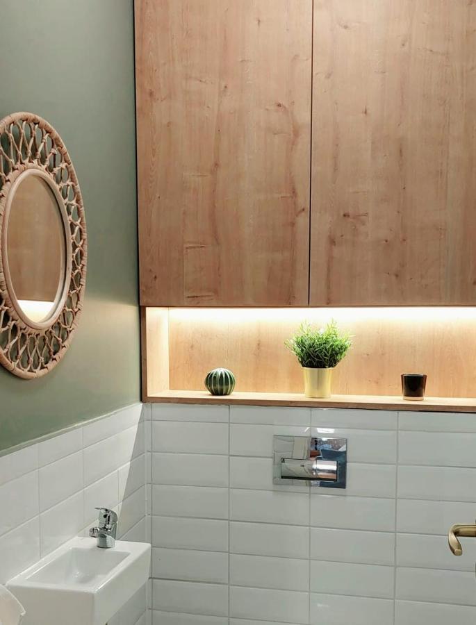 A+ Budapest Downtown Apartments Akacfa Ngoại thất bức ảnh